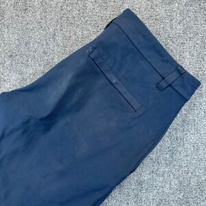 Lululemon Men's 32 Navy Blue Commission Classic Fit 9" Shorts Performance Casual